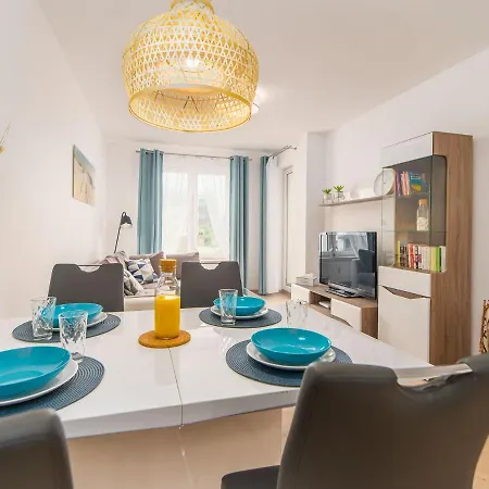 Seashell Apartment *